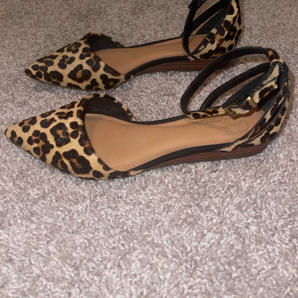 Crown Vintage leopard print flats - great condition